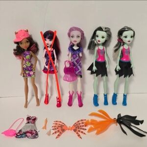 Monster High Ghoul Frankie Stein And Other Dolls/ Accessories Lot - 4 Dolls